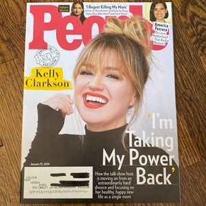 People Magazine - January 15 2024 - Kelly Clarkson - Gypsy Rose Blanchard